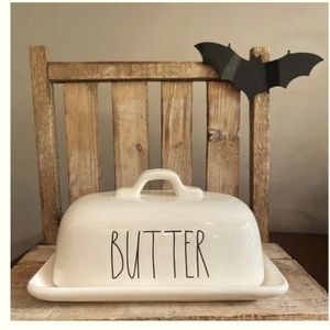 Rae Dunn butter dish